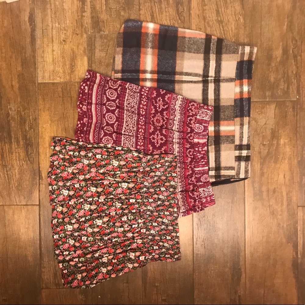 3 Forever 21 skirts sizes Small & medium